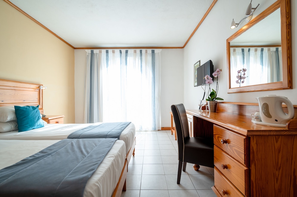 

Brindisi - Mellieha - Gillieru Harbour Hotel