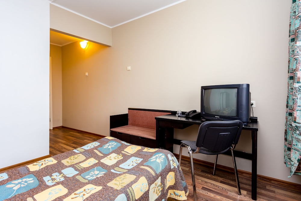 

Catania - Tallinn - Hotel Dzingel