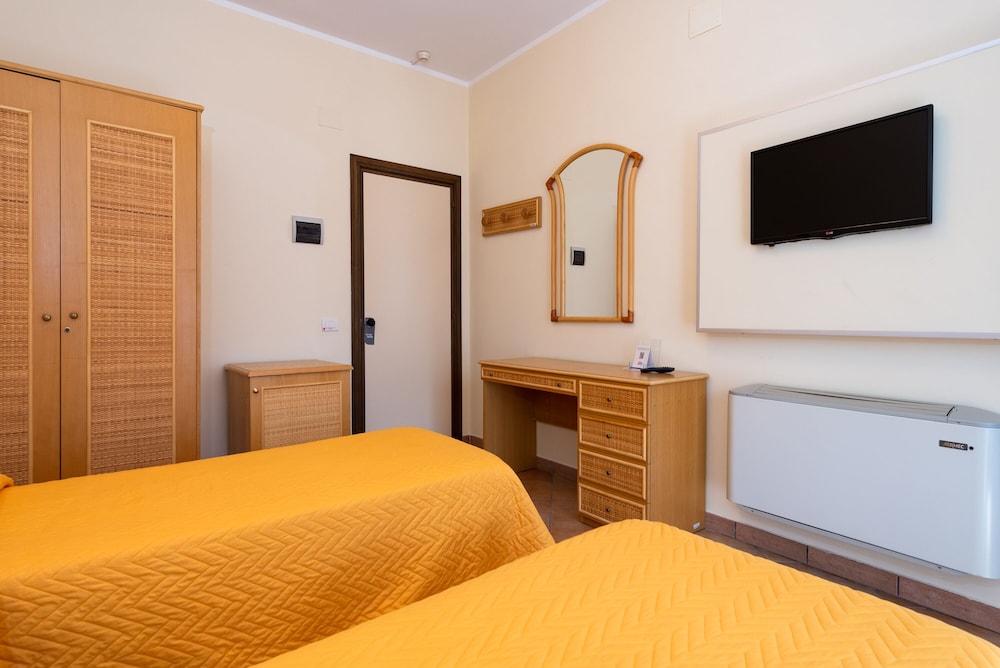 

Milano - Agropoli - Hotel Il Ceppo
