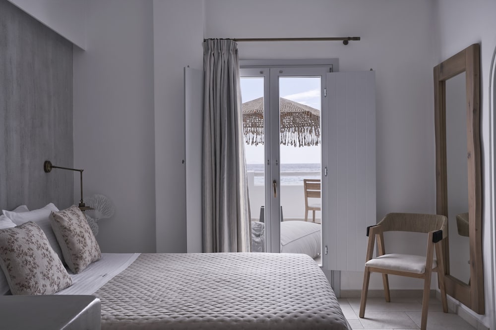 

Lamezia Terme - Firostefani - Makris Beach Hotel
