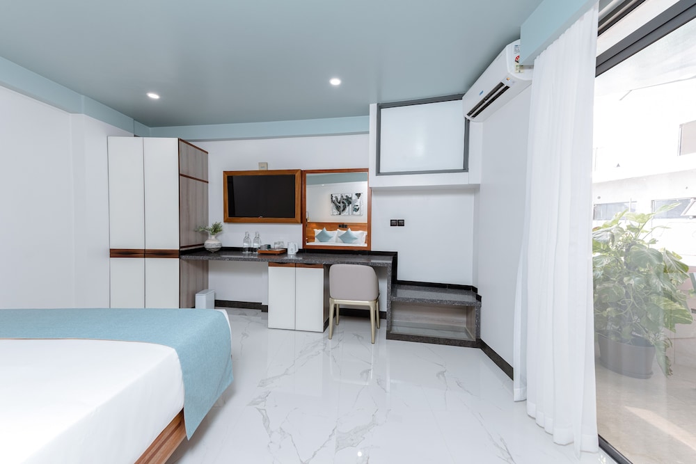 

Roma - Isola di Furanafushi - Marukab Plaza