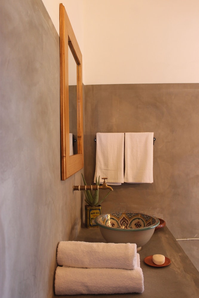 

Milano - São Filipe, Isola di Fogo - La Fora Ecolodge