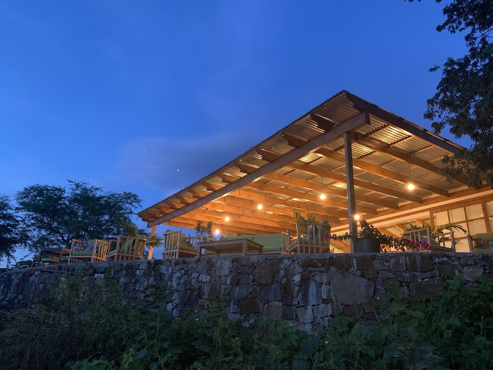 

Roma - São Filipe, Isola di Fogo - La Fora Ecolodge