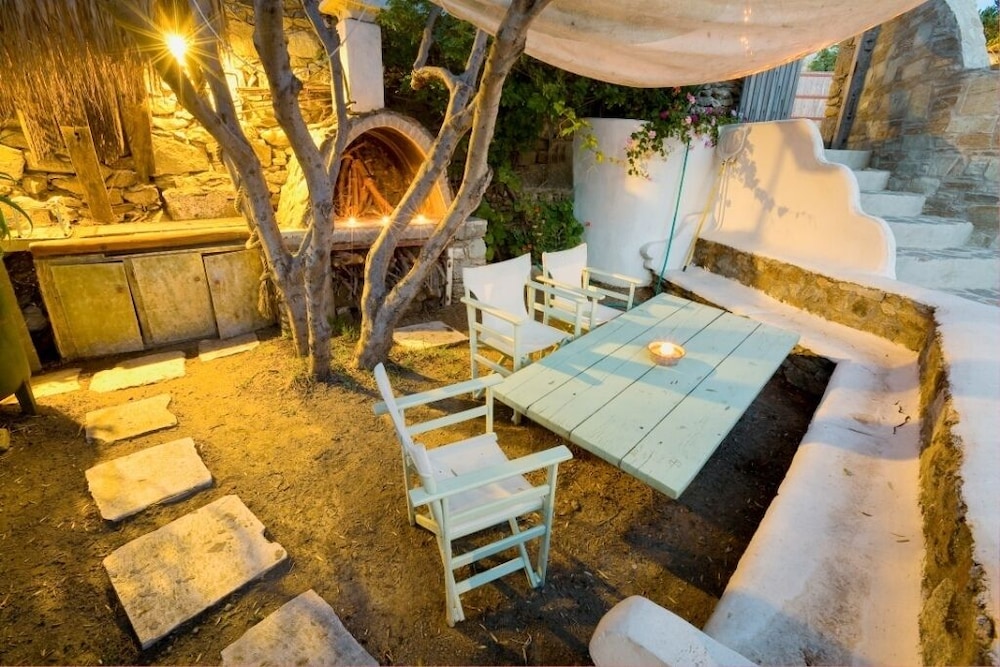 

Bologna - Mykonos città - Studios & Suites Rania