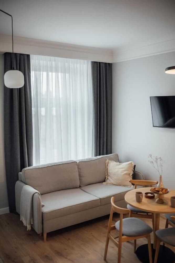 

Milano - Riga - Aparthotel Amella