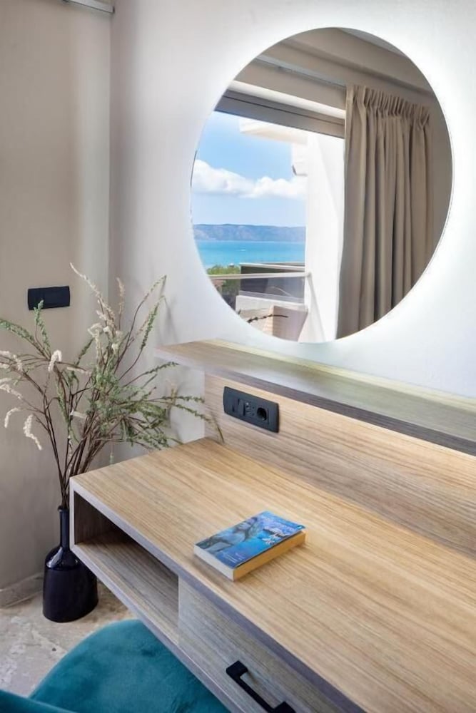 

Firenze - Kissamos - Elena Beach Hotel