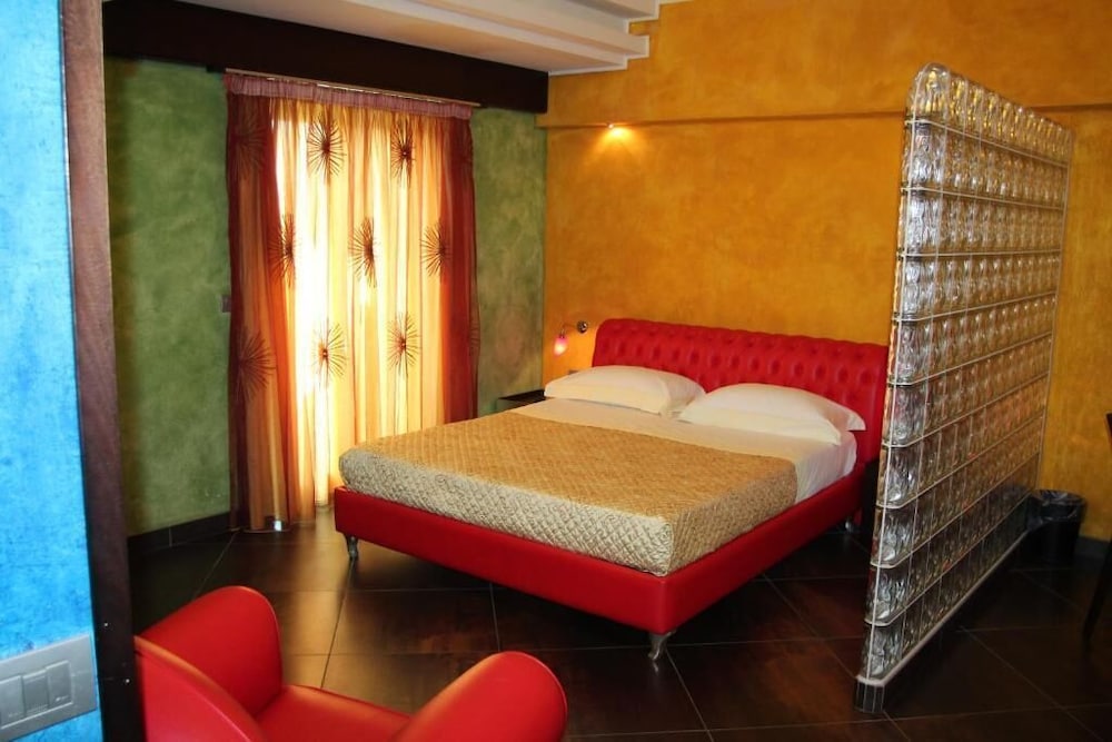 

Milano - Torre Annunziata - Abalon Pompei Resort