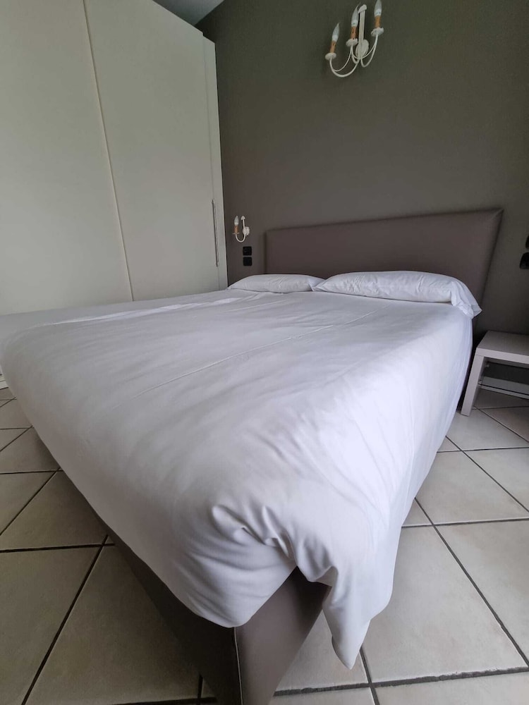 

Bologna - Desenzano del Garda - Le Terrazze sul Lago Hotel & Residence