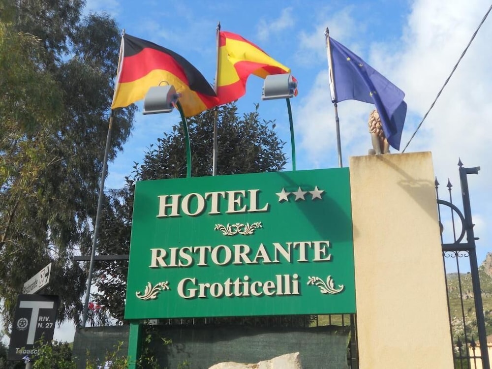 

Torino - Castellammare del Golfo - Hotel Grotticelli