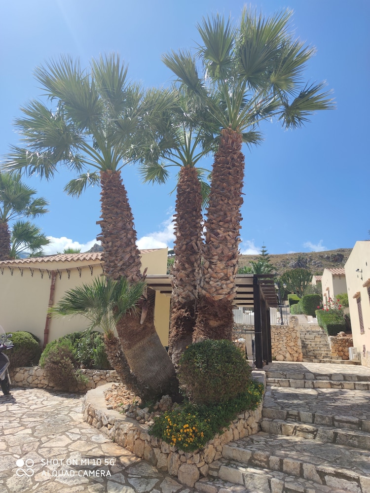 

Pisa - Scopello, Trapani - Hotel Grotticelli