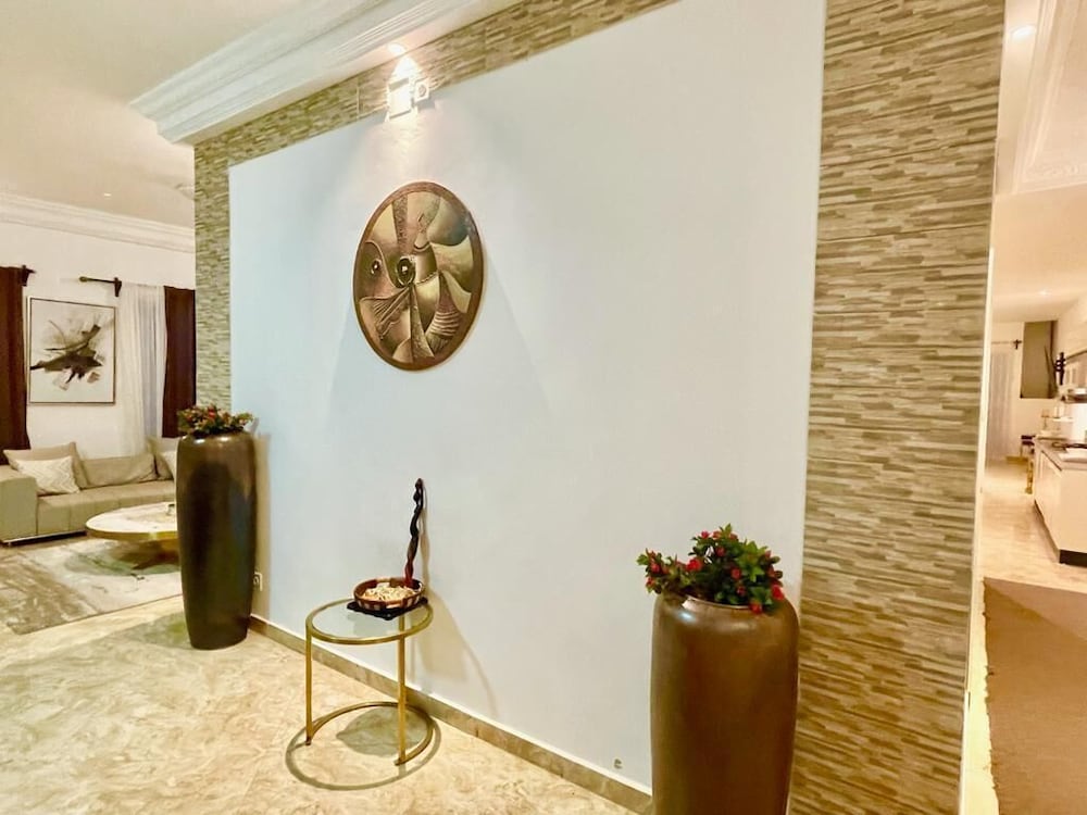 

Napoli - Toubab Dialaw - Villa Yenne Dakar Diamniadio