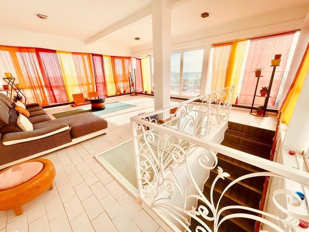 

Milano - Toubab Dialaw - Villa Yenne Dakar Diamniadio