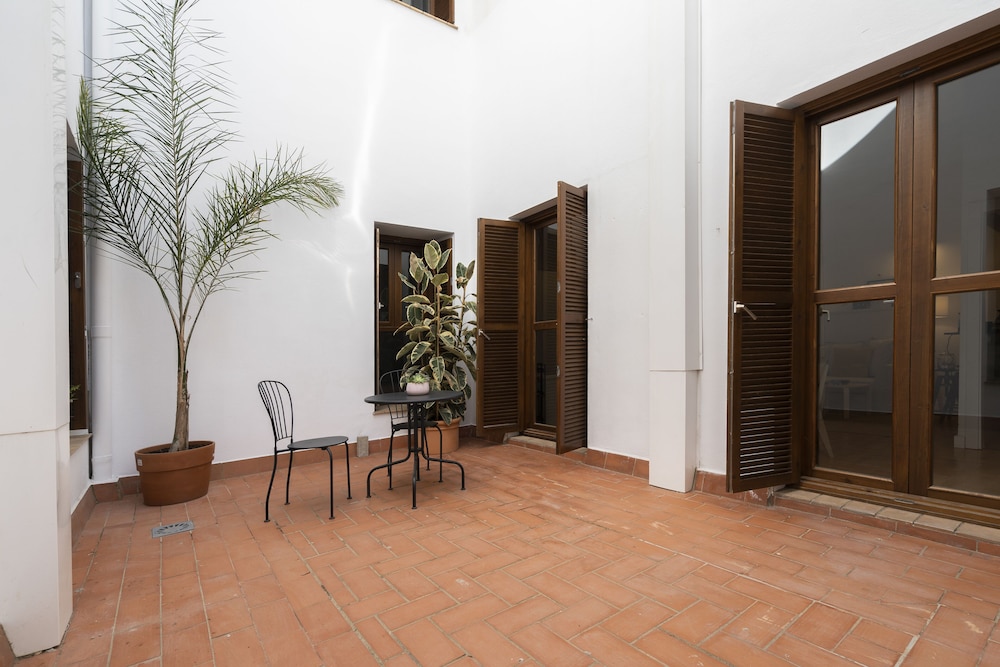 

Roma - Rota - CASA PALACIO SUR I