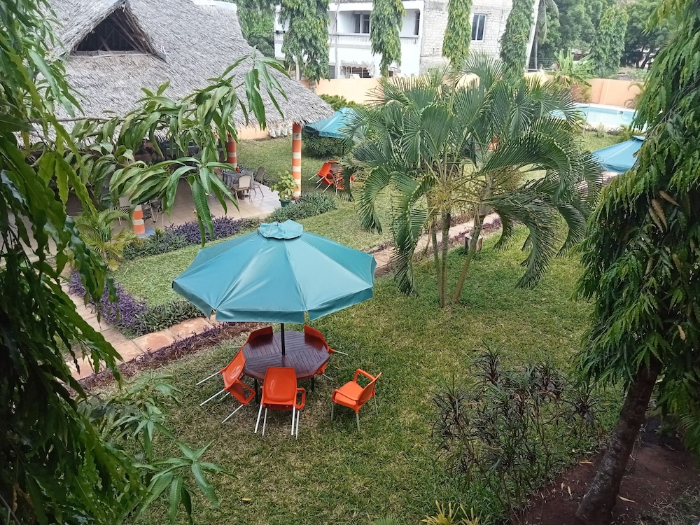 

Roma - Tiwi - MODERN SOUTH HOTEL