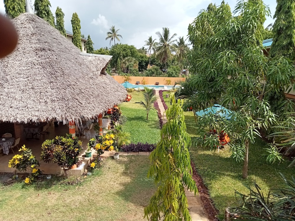 

Napoli - Diani Beach - MODERN SOUTH HOTEL