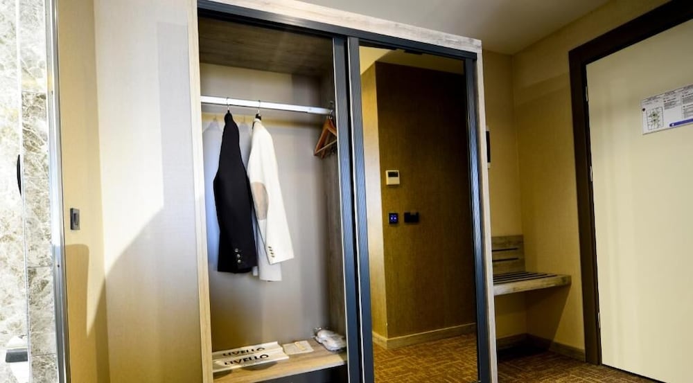

Napoli - Büyükçekmece - Livello Hotel