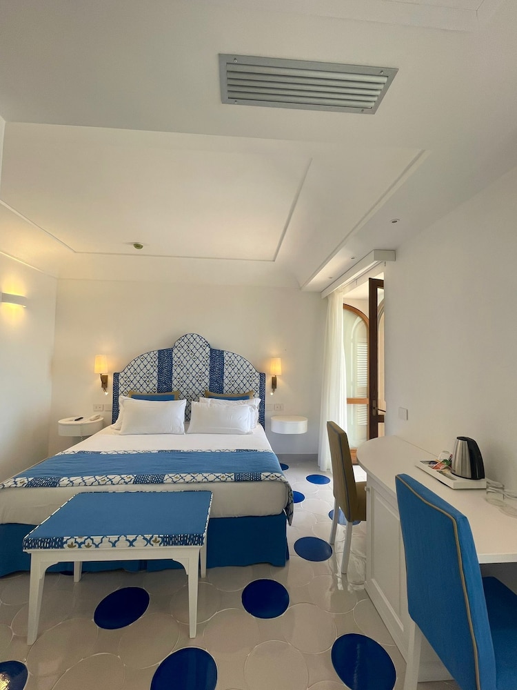 

Torino - Positano - Hotel Il Gabbiano