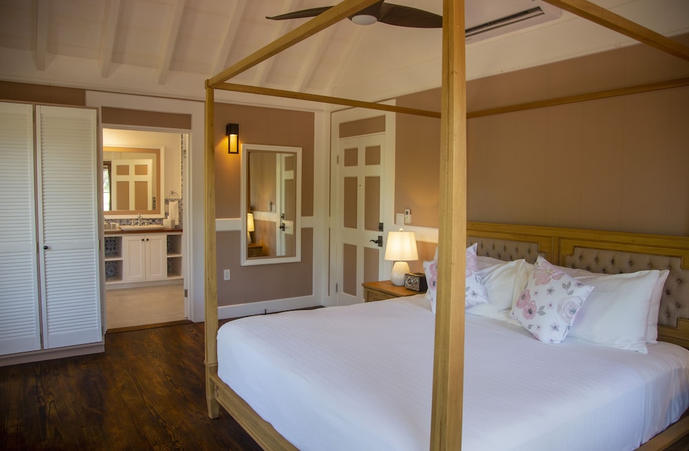 

Roma - St. John's - Weatherills Hotel