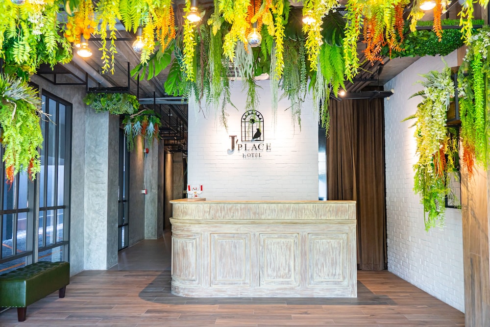 

Roma - Bangkok - J PLACE HOTEL