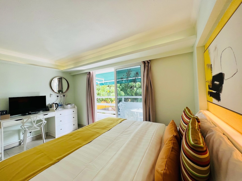 

Milano - Lamma Island - Bellagio Pets Friendly Resort