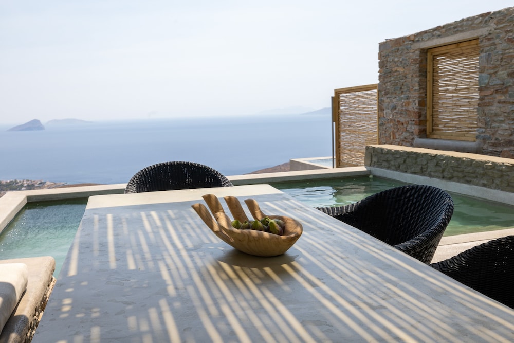 

Roma - Kíthnos - Kalma Living Luxury Villas