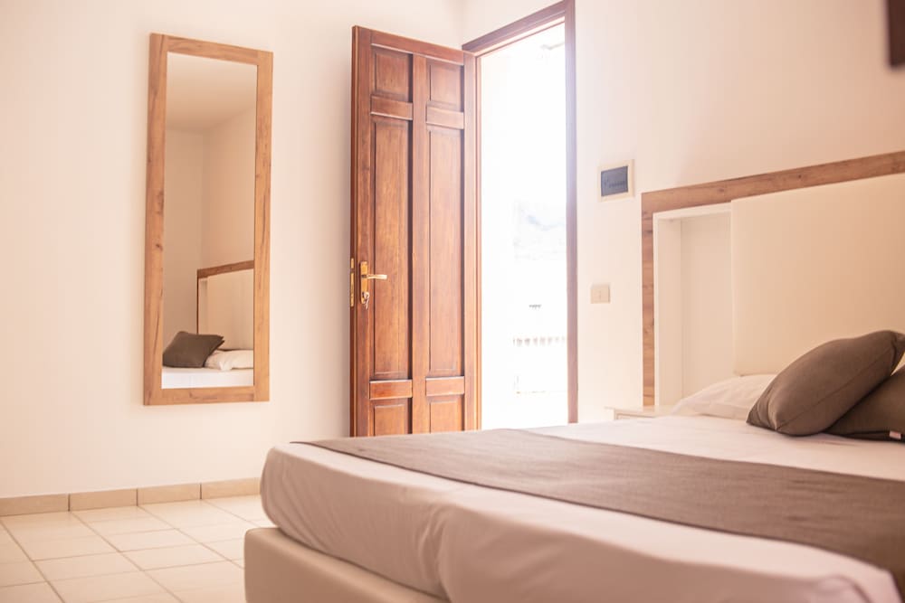 

Cagliari - San Vito Lo Capo - Hotel Al Paradise