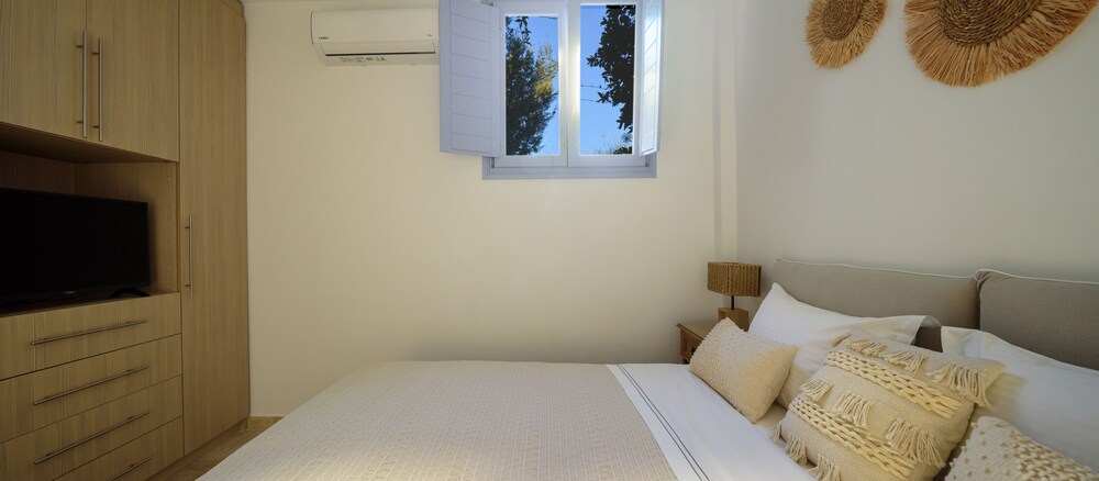 

Milano - Agios Georgios, Antiparos - Antiparos Luxury Villas