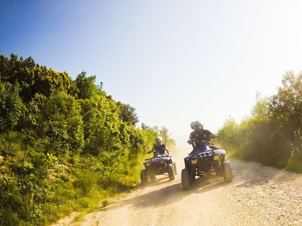 

Milano - Favone - Résidence Les Pavillons du Golfe