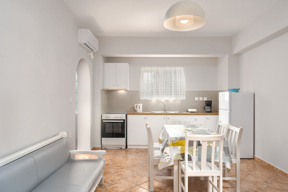 

Roma - Agios Kirikos - Porto Giardino Apartments
