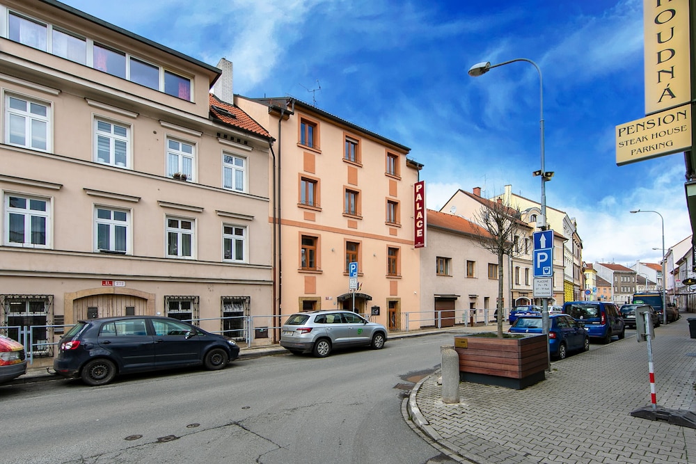 

Torino - Plzeň - Hotel Palace