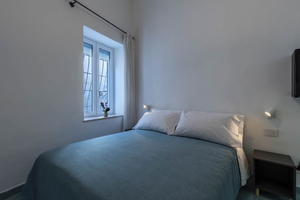

Milano - Isola di Capri - Albergo La Prora