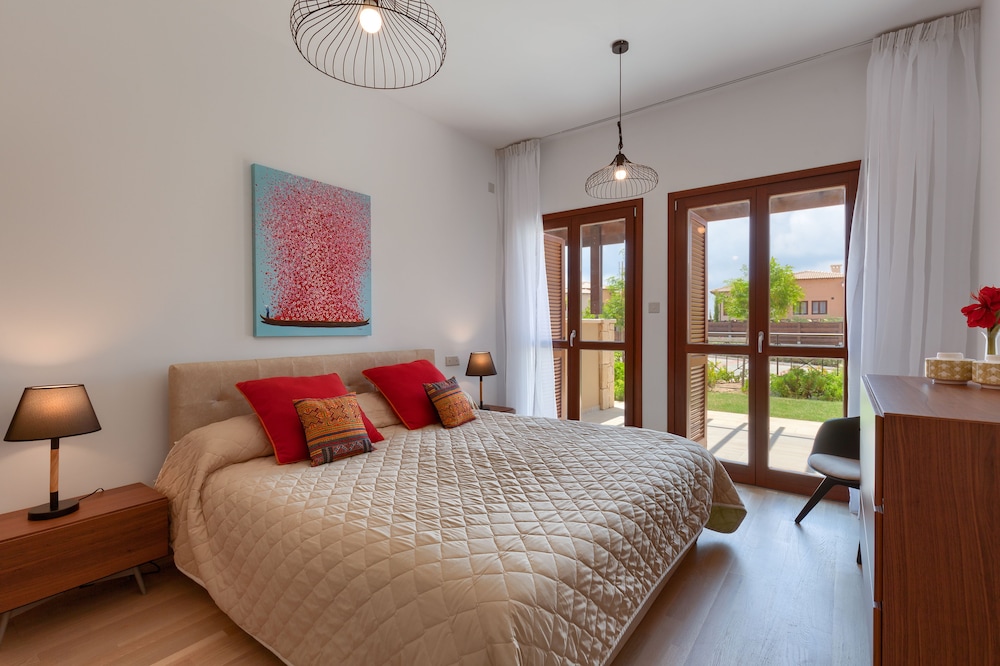 

Napoli - Kouklia - Aphrodite Hills Rentals - Premium Serviced Apartments