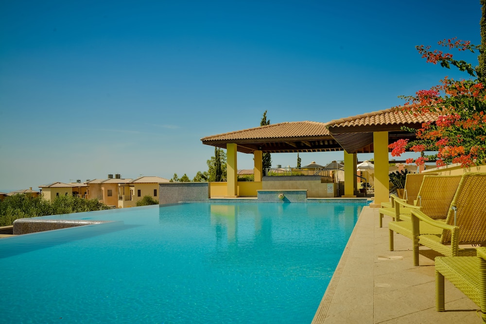 

Roma - Kouklia - Aphrodite Hills Rentals - Premium Serviced Apartments