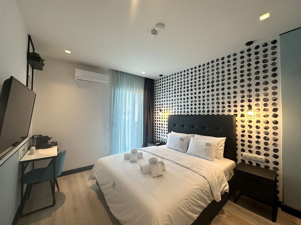 

Milano - Salonicco - Urban Elephant Suites