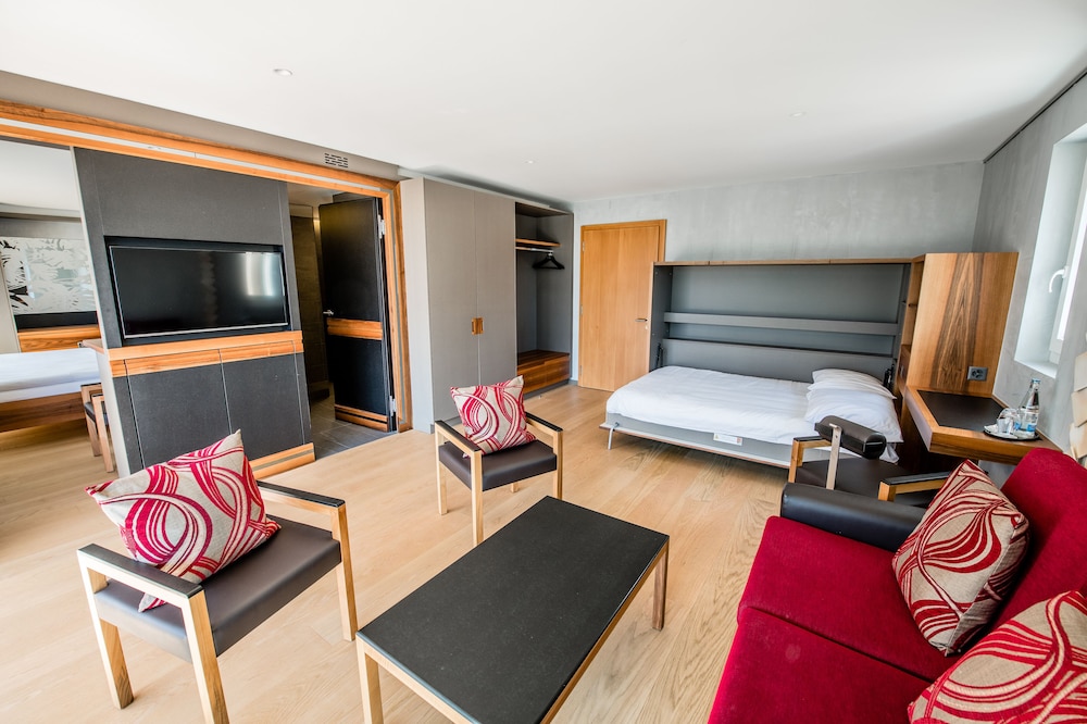 

Roma - Verbier - Hôtel des Bains de Saillon