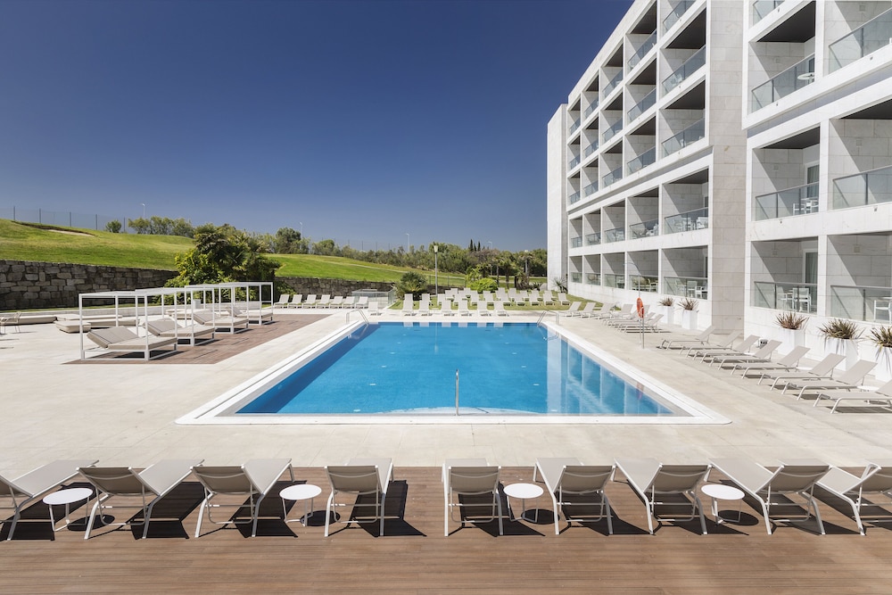 

Milano - Costa de Caparica - Crowne Plaza CAPARICA LISBON by IHG