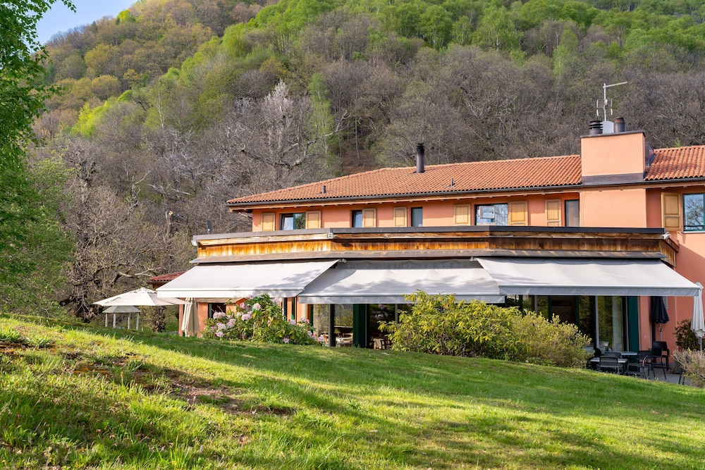 

Roma - Lugano - Hotel Il Castagno