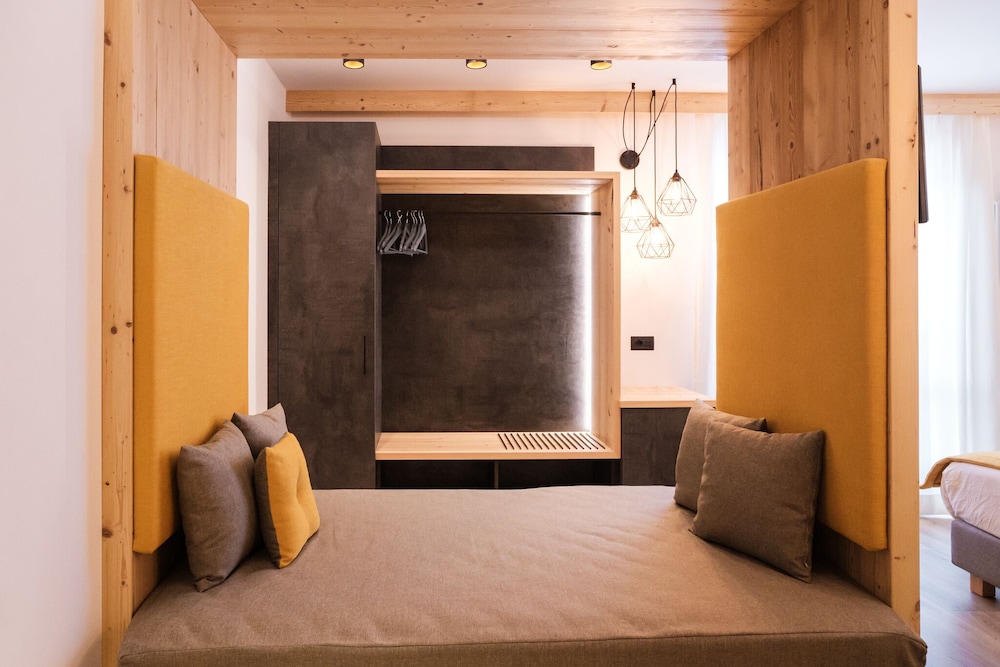 

Milano - Vezzano - Hotel Piccola Baita