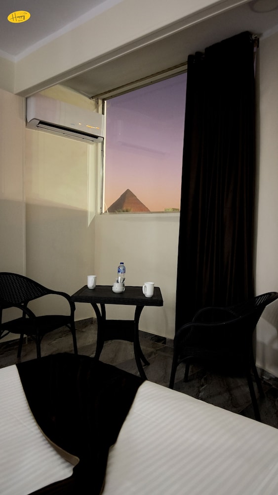 

Roma - Il Cairo - Happy View Inn