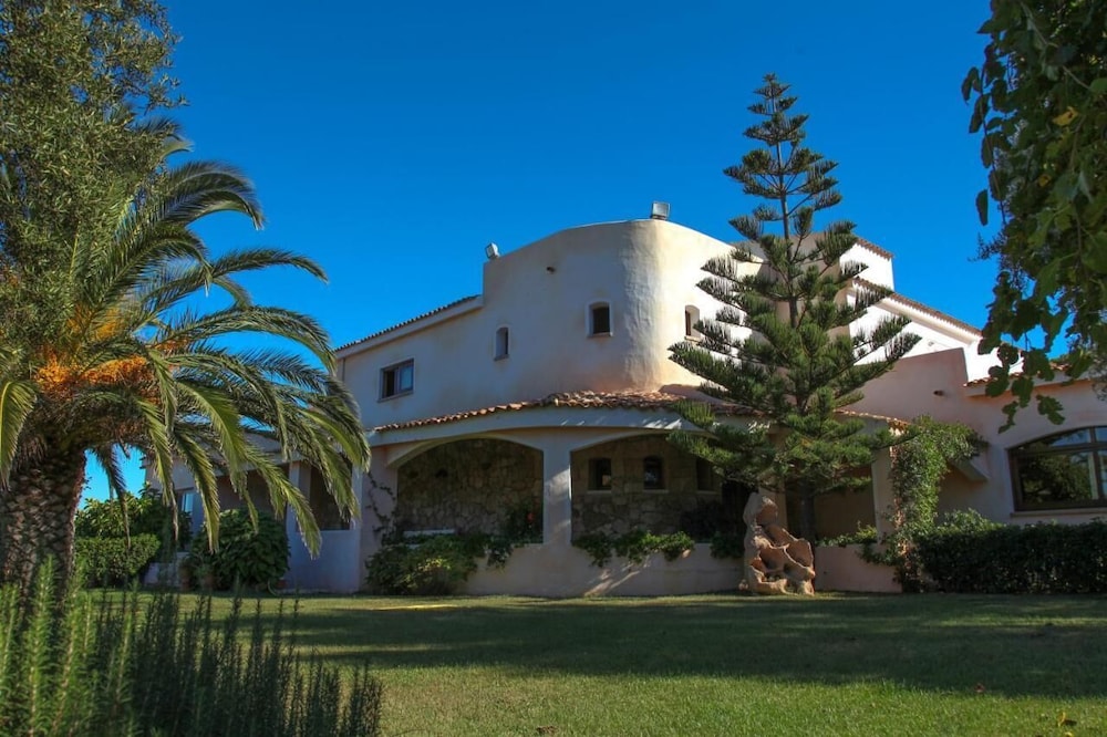 

Verona - Arzachena - Hotel Micalosu