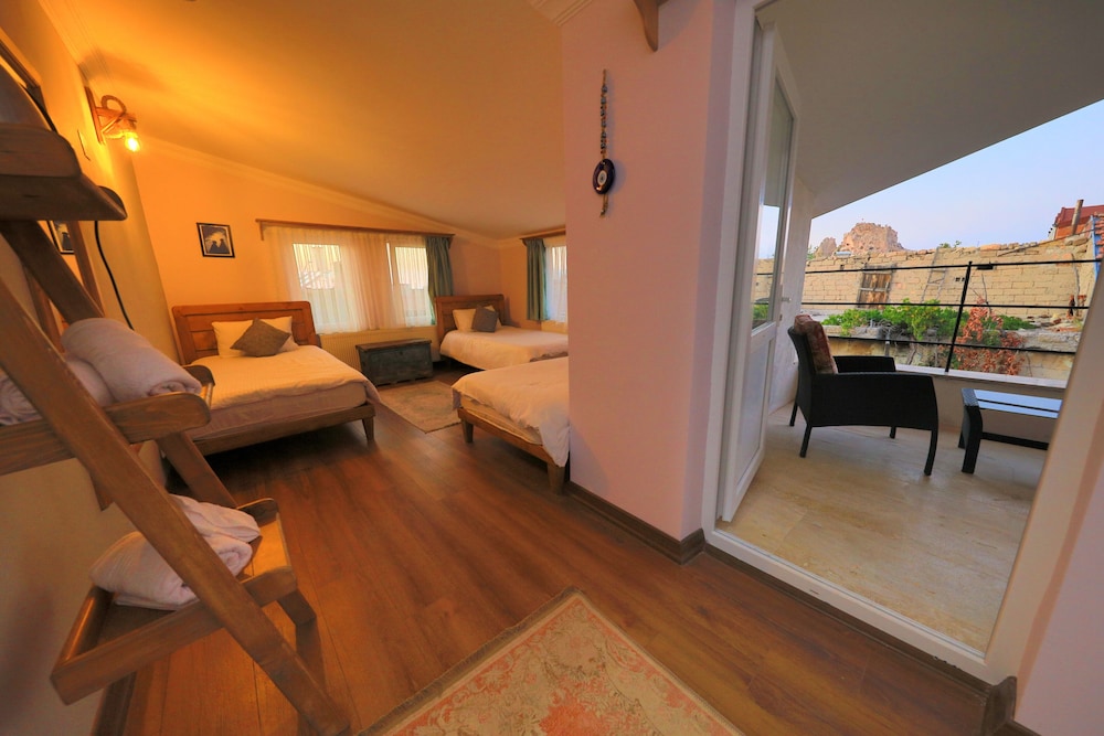 

Venezia - Nevsehir - Alphan Cappadocia