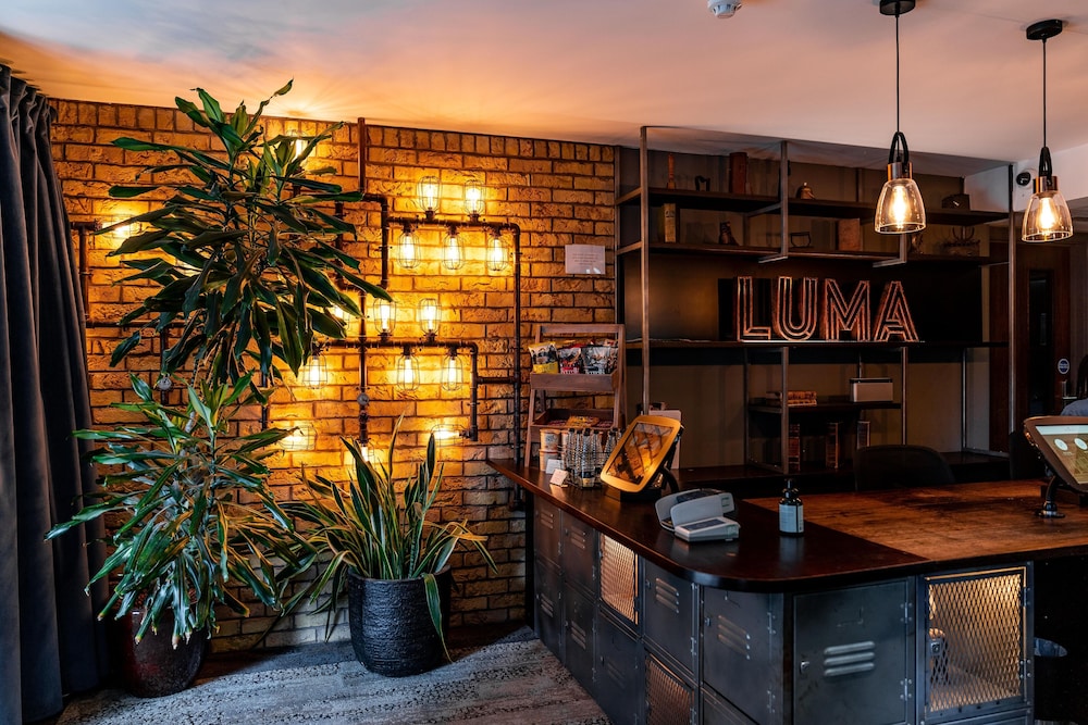 

Napoli - Ealing - Heeton Concept Hotel – Luma Hammersmith