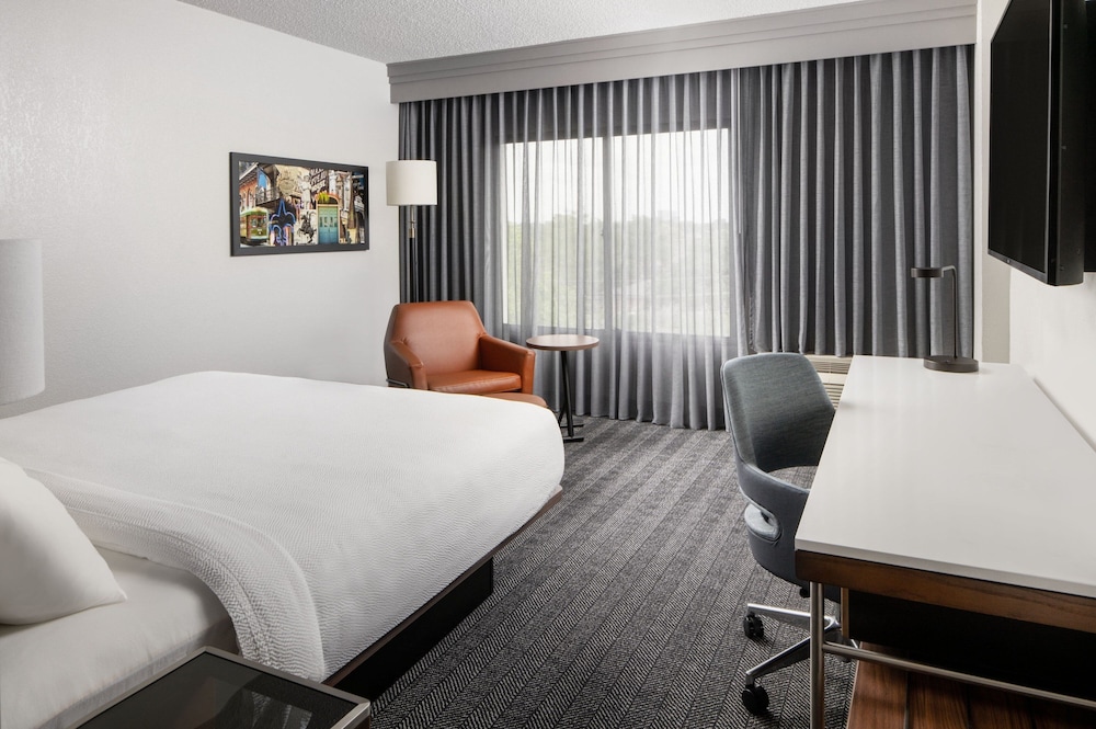 

Milano - Harahan - Courtyard by Marriott New Orleans Metairie