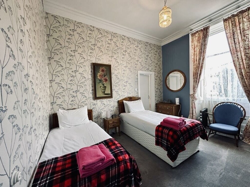 

Bologna - Leith - Eliza House