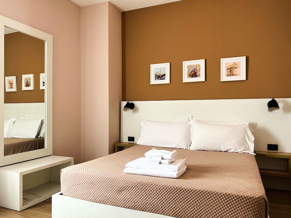 

Milano - Tirana - Oda Hotel Tirana