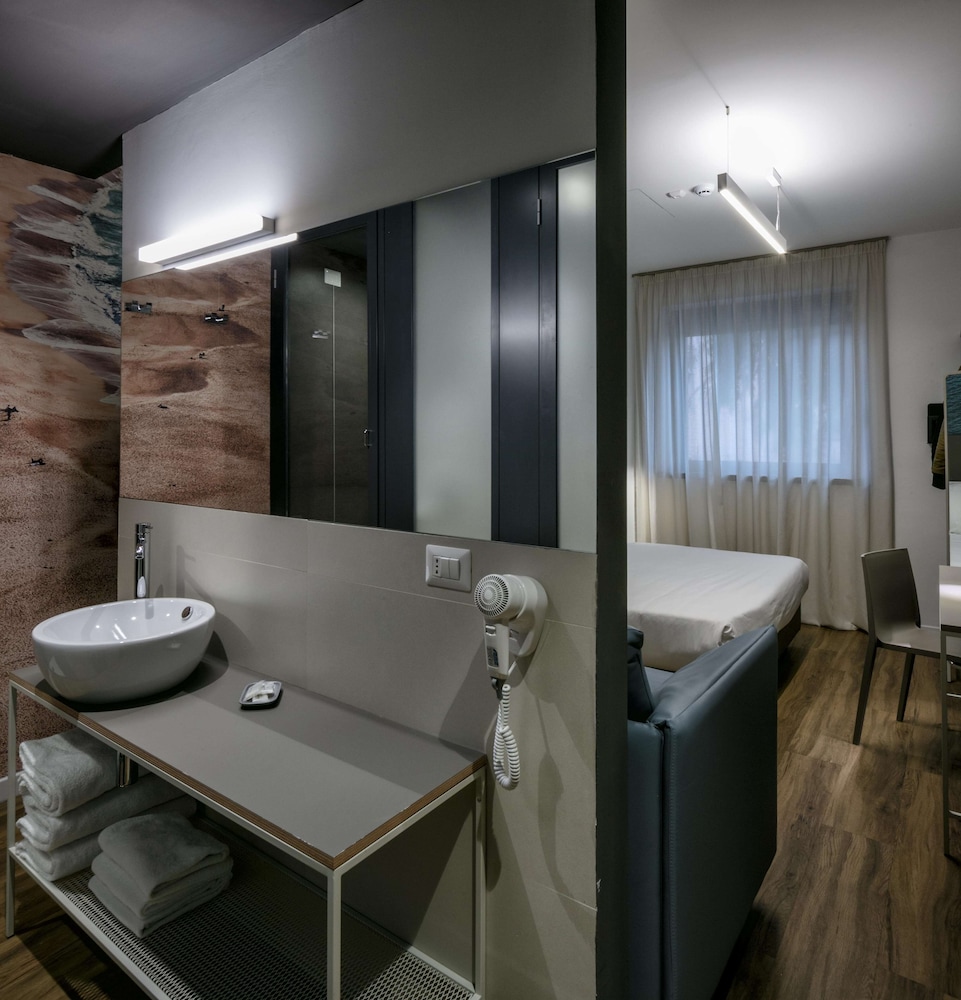 

Catania - Fregene - Best Western Hotel Corsi