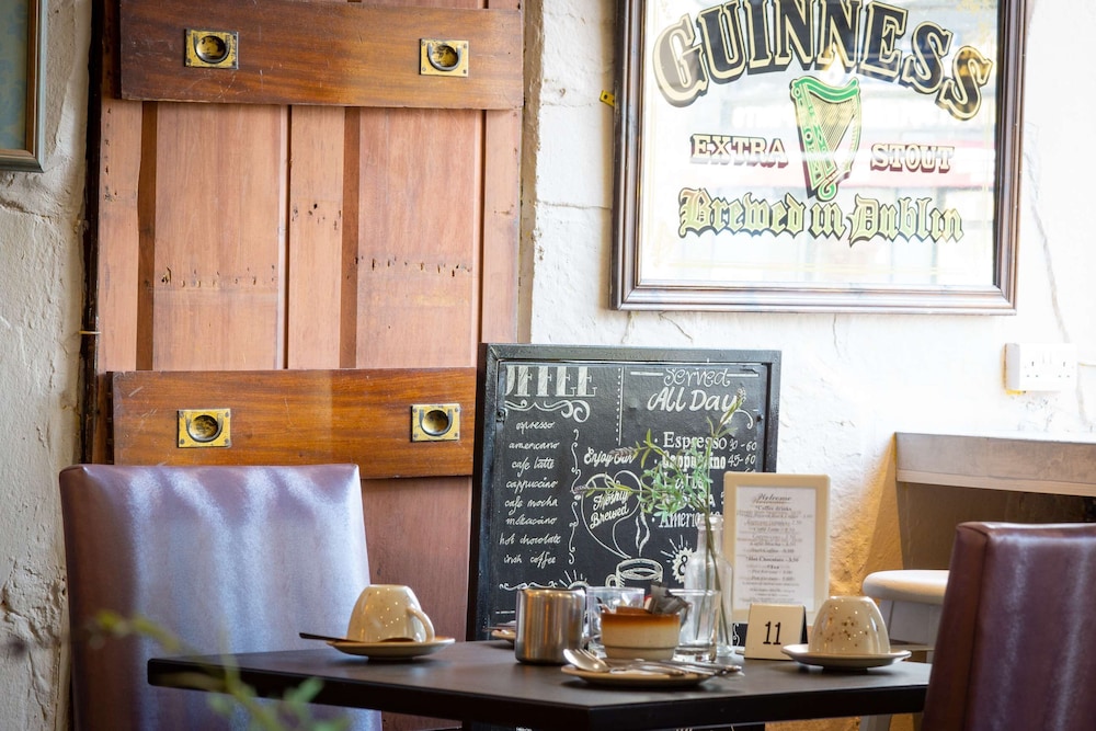 

Roma - Cork - Ashley Hotel