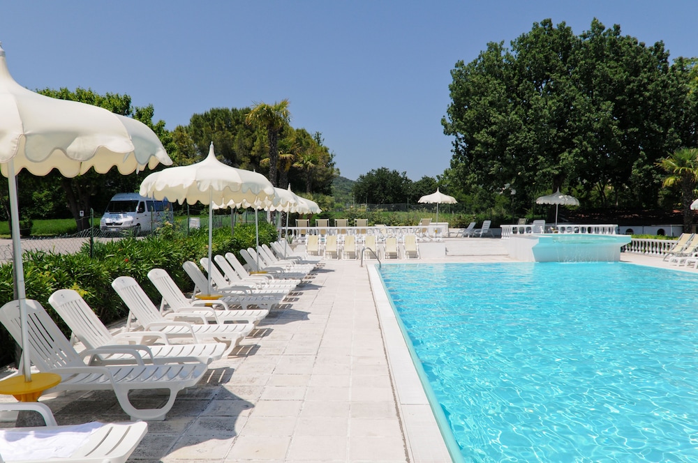 

Milano - Riviera del Conero, Italia - Camping Village Riviera