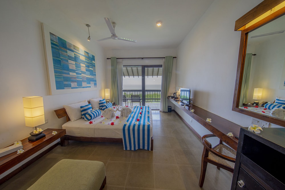 

Roma - Ahungalla - Temple Tree Resort & Spa