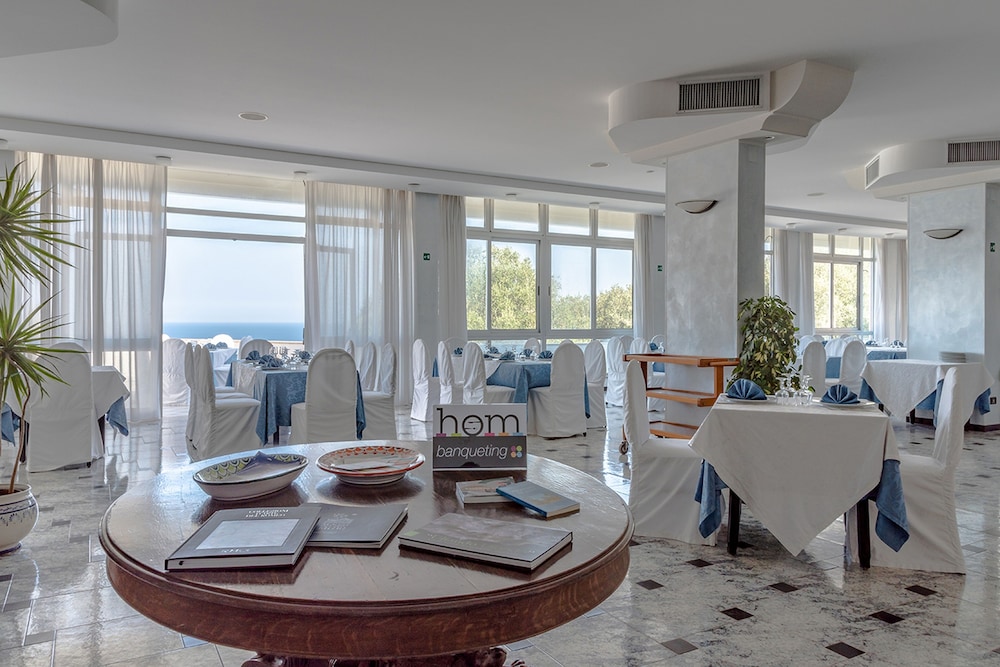 

Milano - Minervino di Lecce - Hotel Orsa Maggiore